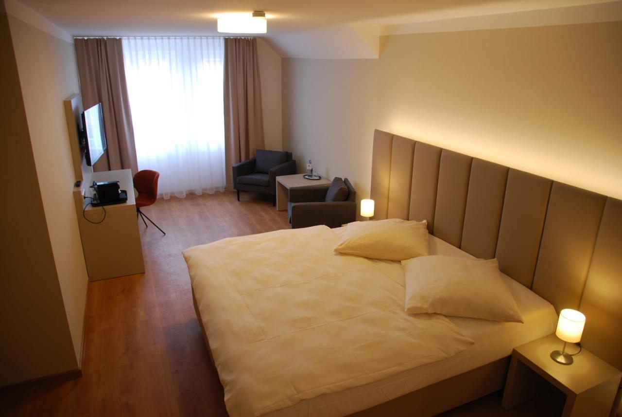 Walldorf Suites Boutique Hotel Ngoại thất bức ảnh